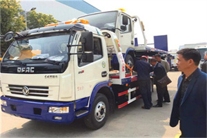 皇姑区汽车道路救援拖车价格